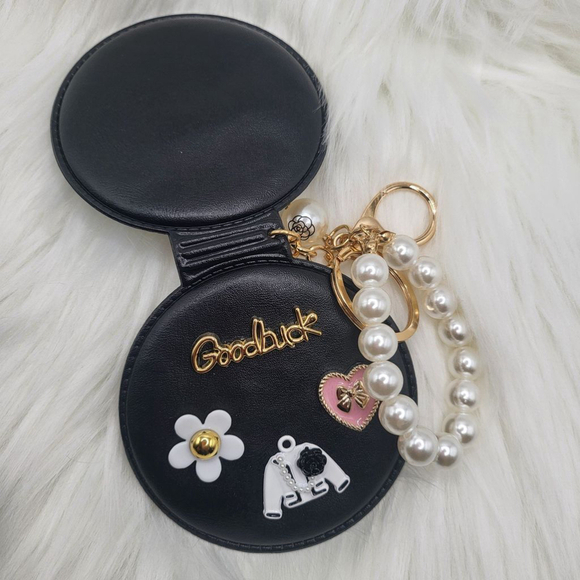 Keychain - Picture 5 of 7